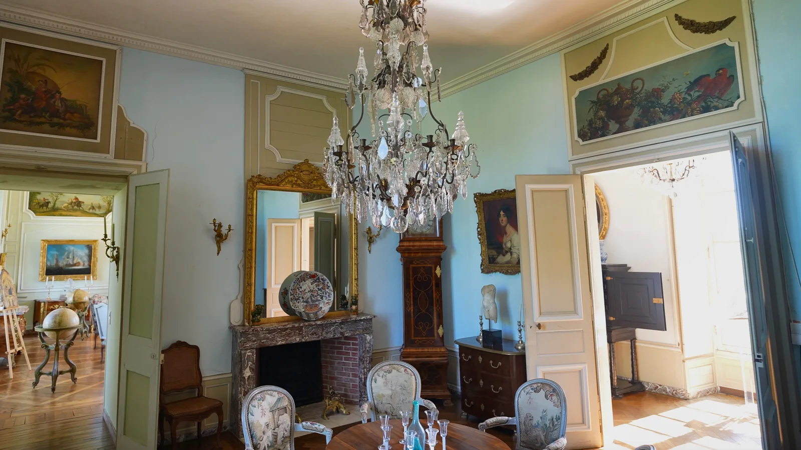 Le petit salon chinois du château de Médavy, avant l'incendie